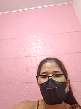 Chat +18 de Loreanegel_kissme105 ao vivo