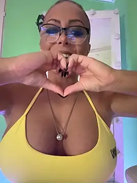 TamaraSavagen Live XXX chat