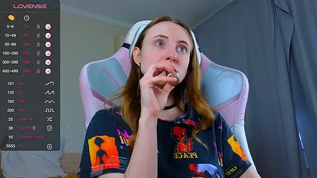 Cowell_Adelina Adlı Modelin Canlı XXX Sohbeti