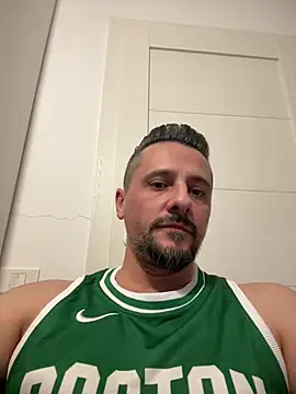 InsaneMattt élő XXX-chatje