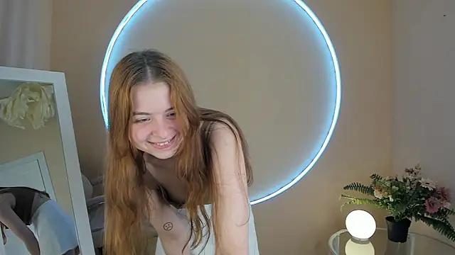 LunaRay_ élő XXX-chatje