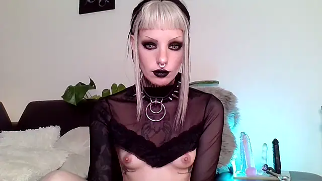 eva_nexus Adlı Modelin Canlı XXX Sohbeti