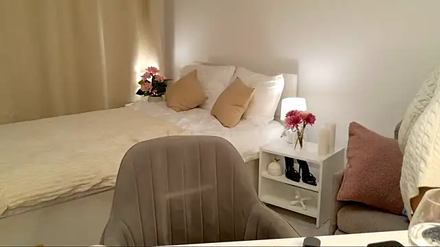 bella__rose: онлайн-секс-чат