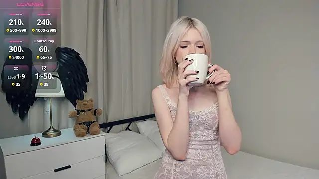 LaureMestler's Webcam Show