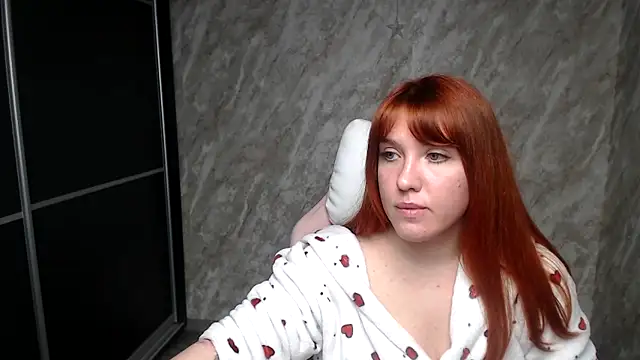Reginasmilee Chat XXX in diretta