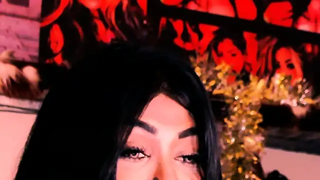 Czat XXX na żywo – indian_dreamgirl