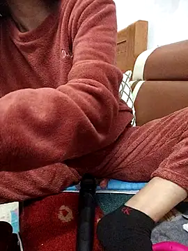 Haralushiaaa 即時 XXX 聊天