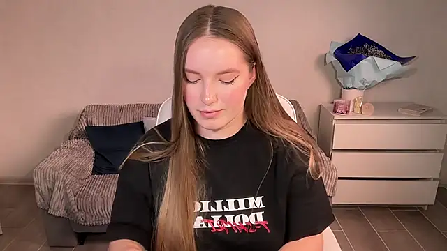 EvaMaddison élő XXX-chatje