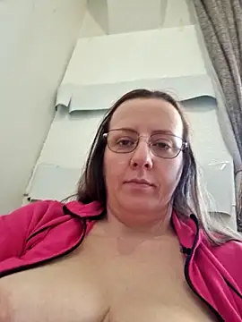 Goodass7's Live XXX Chat