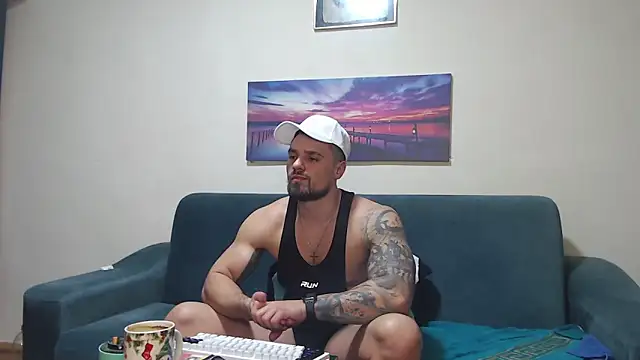 Онлайн чат XXX Tiberius_hunk