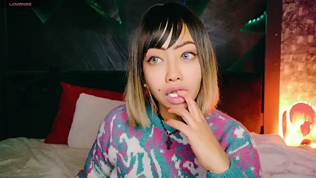 دردشة ElyaQuinn الجنسية المباشرة