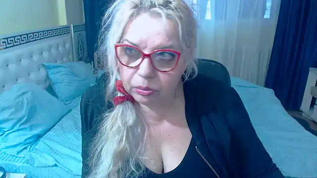 SonyaHotMilf Pertunjukan Webcam