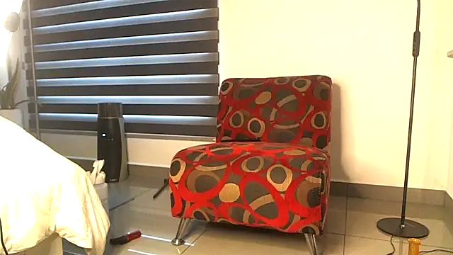 zamir333 Adlı Modelin Canlı XXX Sohbeti