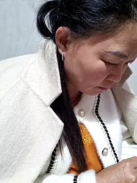 yoowwmr's Webcam Show