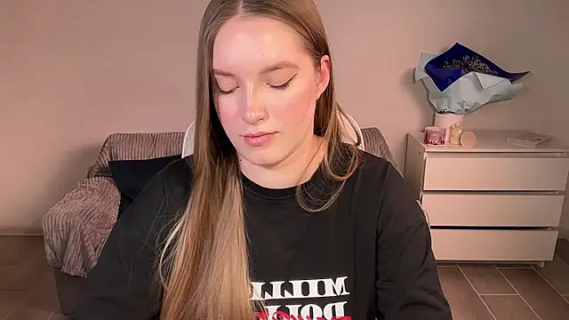 EvaMaddison Chat XXX live