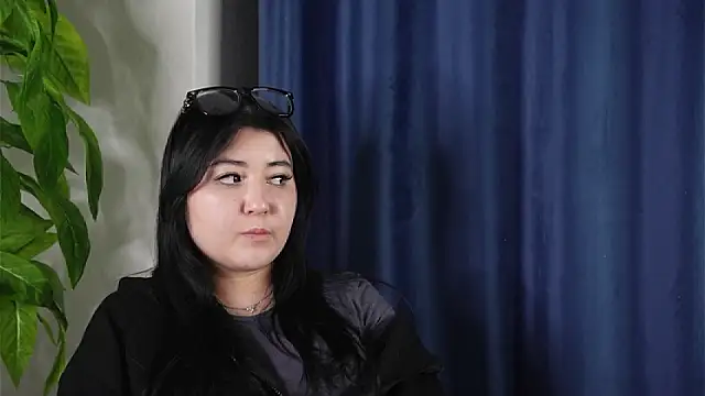 ElnaSharits' Live XXX Chat