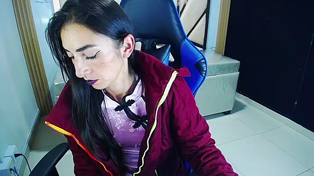 Maily_a_ Chat XXX live