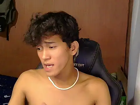 hugekenbigcock Webcam Show