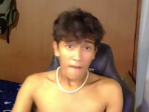 hugekenbigcock's Webcam Show