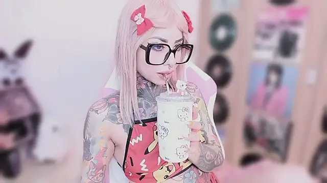 NikkiRamone: απευθείας συνομιλία ΧΧΧ