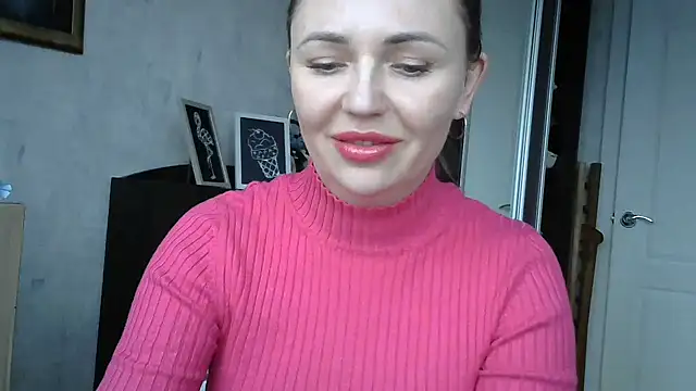 AngelinaLove28 网络视讯表演