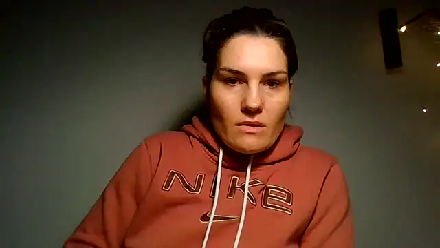 Ms-Lust1- – Live XXX-chat