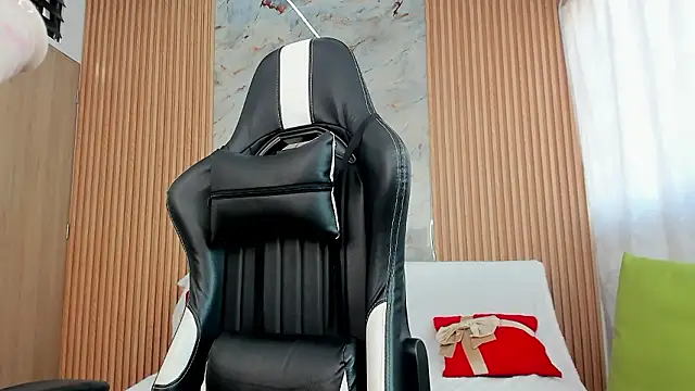 Czat XXX na żywo – Any_topless