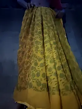 R_Roshni élő XXX-chatje