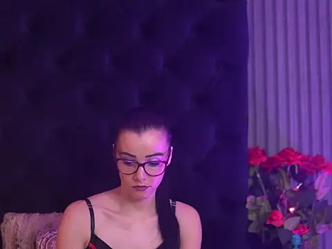 IvyCole élő XXX-chatje