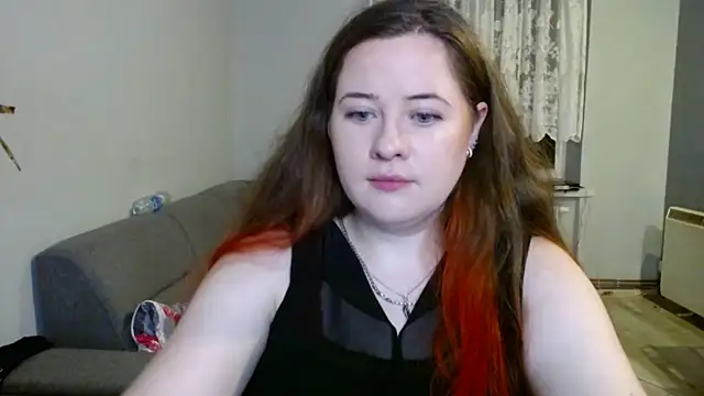 KateeSunnyy élő XXX-chatje