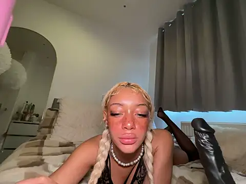 Show de teethelightskinbarbie na webcam
