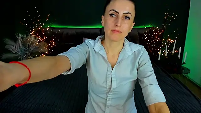 Rebecca_Diamond élő XXX-chatje