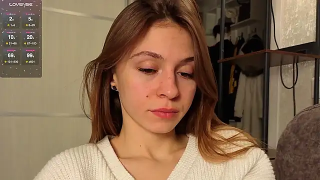 LovelyKatea élő XXX-chatje