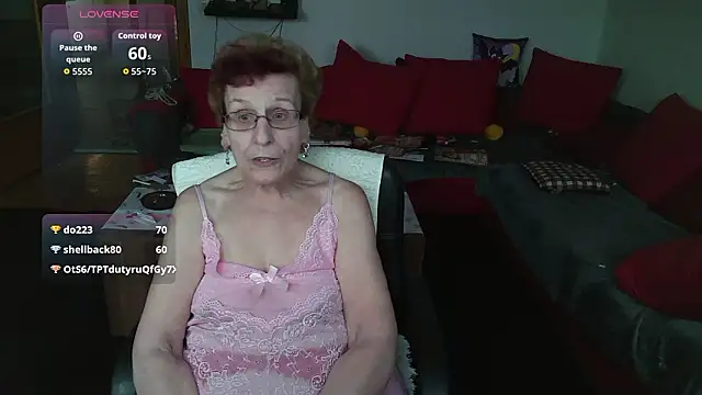 HeisseomaOriginal élő XXX-chatje