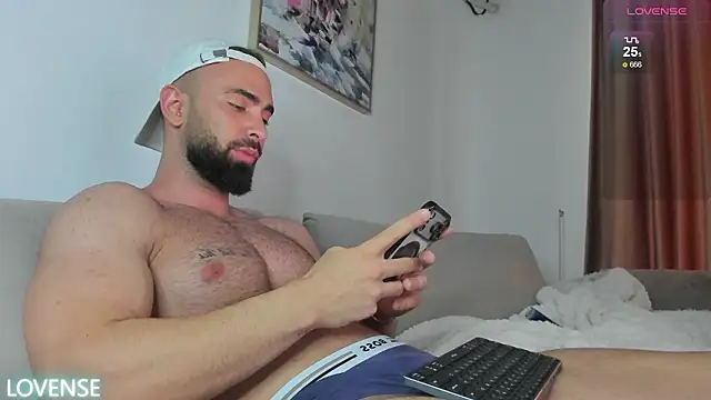 Chatroom XXX en direct de MichaelMasterss