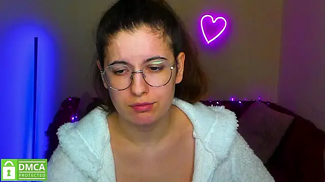 Онлайн чат XXX Aminabeatris