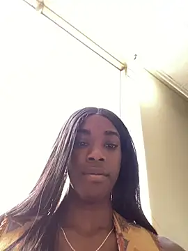 Zafira_queenのライブXXXチャット