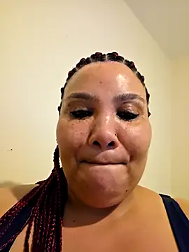 Вебкам-шоу Curvy-Nthabi_X