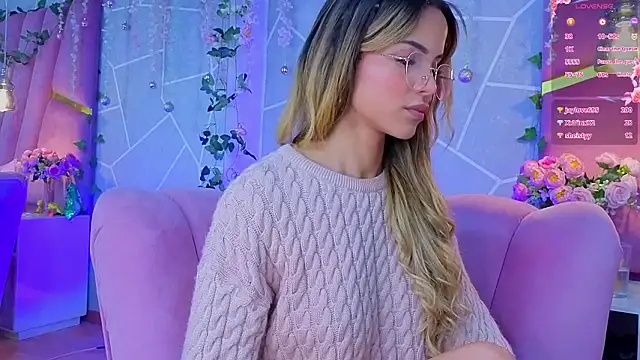 EmmyCortez 现场XXX聊天