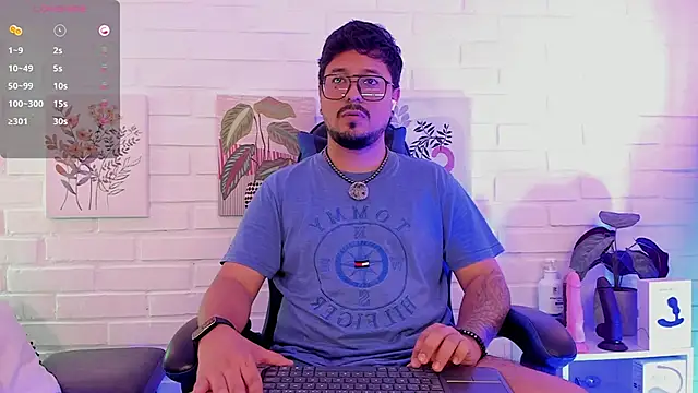 DaviidEvans_ Show Webcam