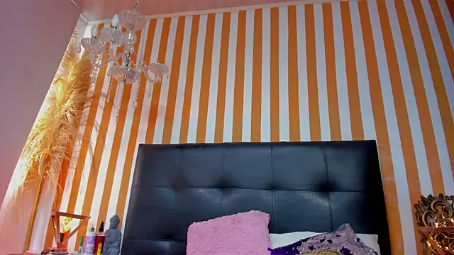 LunaToledo's Live XXX Chat