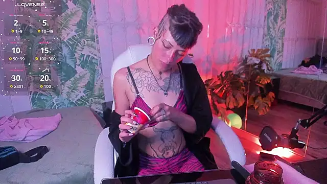 Онлайн чат XXX _sharlotte777