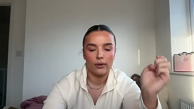 maisiesmithx's Live XXX Chat