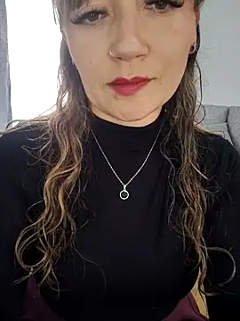 tata_sanz_'s Live XXX Chat