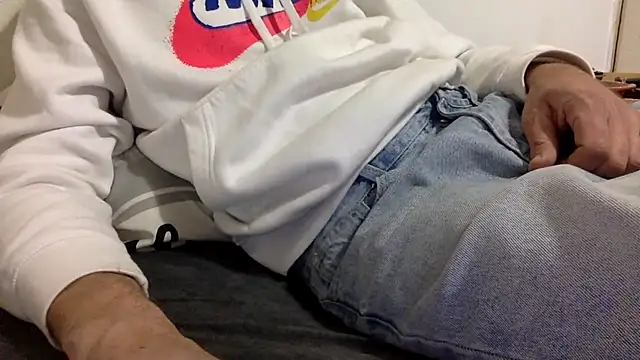 BADGUY2021 Show in webcam