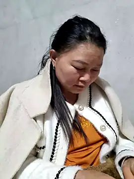 yoowwmr 在線直播表演