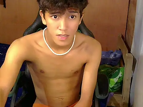 hugekenbigcock Live XXX Chat