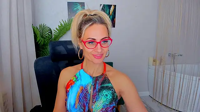 MuseOfStage Chat XXX in diretta