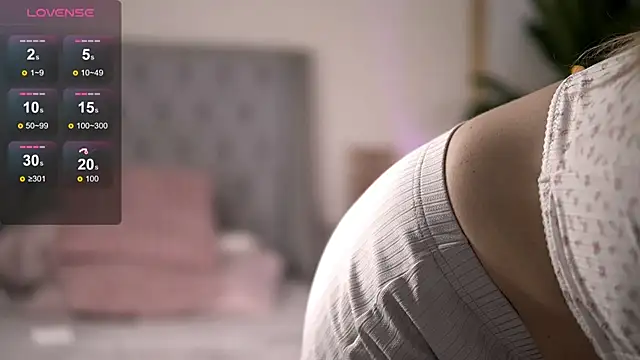 RebeccaRese: онлайн-секс-чат