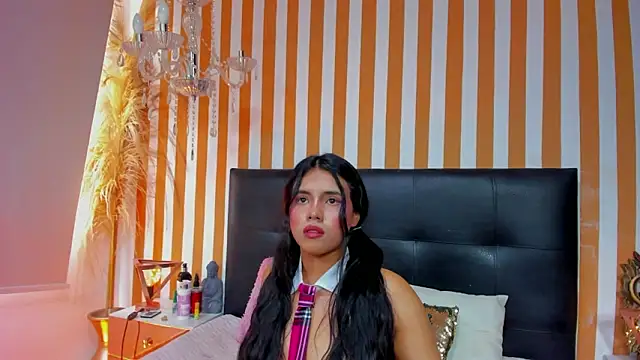 Chat +18 de LunaToledo ao vivo